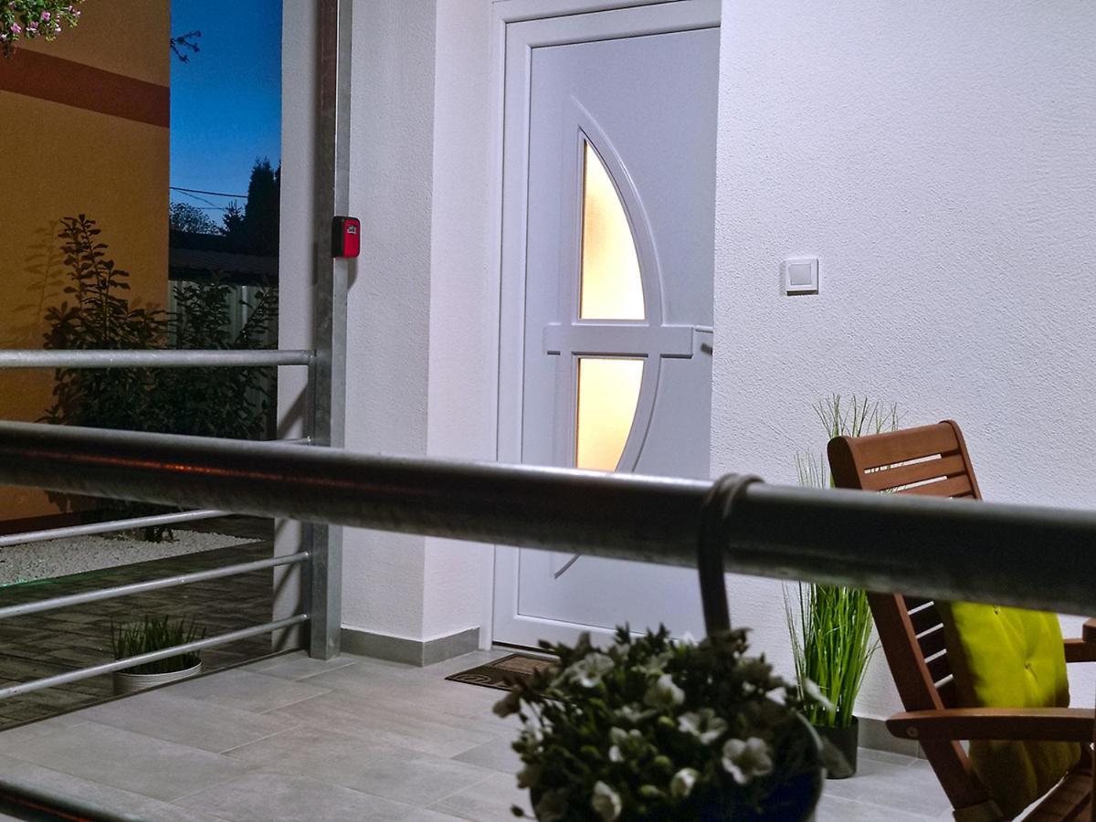 White Stone Apartman Hajdúszoboszló Exteriér fotografie
