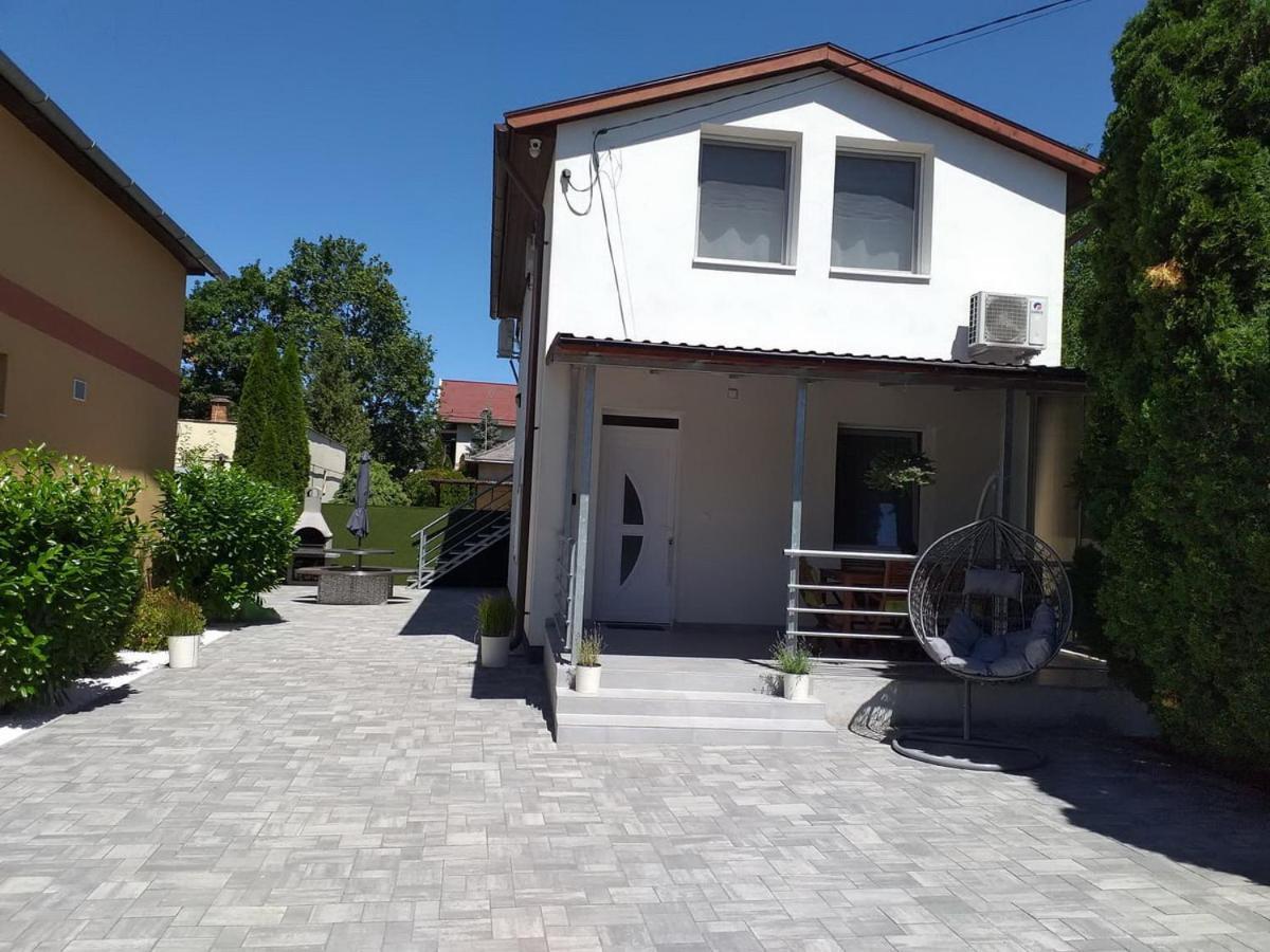 White Stone Apartman Hajdúszoboszló Exteriér fotografie